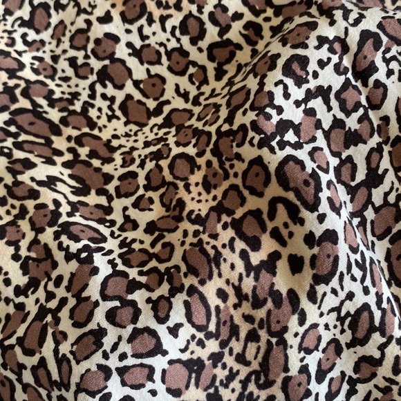 Leopard print midi dress with side slits & open back - RW&Co - Size LG - Picture 6 of 6